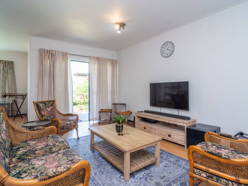 Elegant estate living- secure, scenic, and stylish - Photo 2