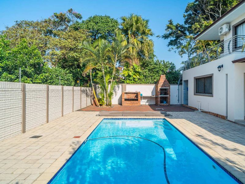 Where Architectural Elegance Meets Uncompromising Luxury - Photo 2