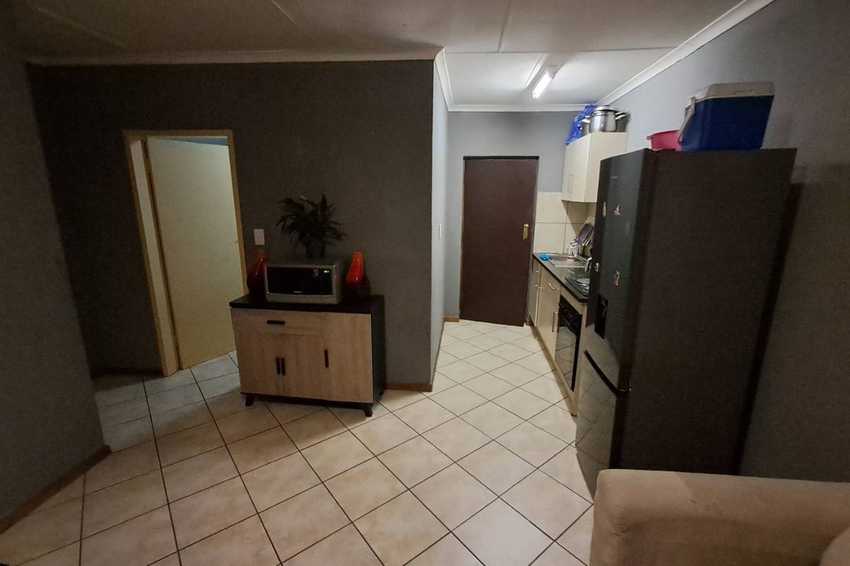 Apartment Property In Lilly Complex In Olieven - Photo 4