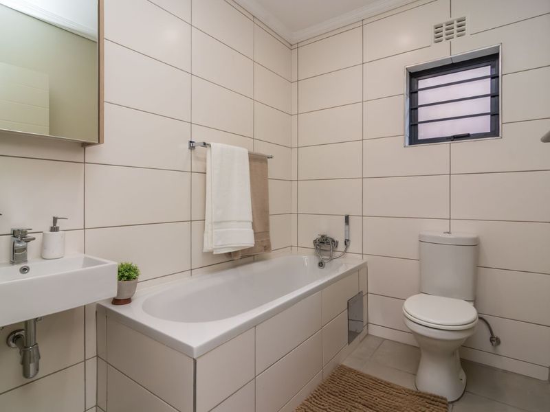 Stunning 71m2 3-Bedroom Home in Lion Pride Lifestyle Estate - Photo 7
