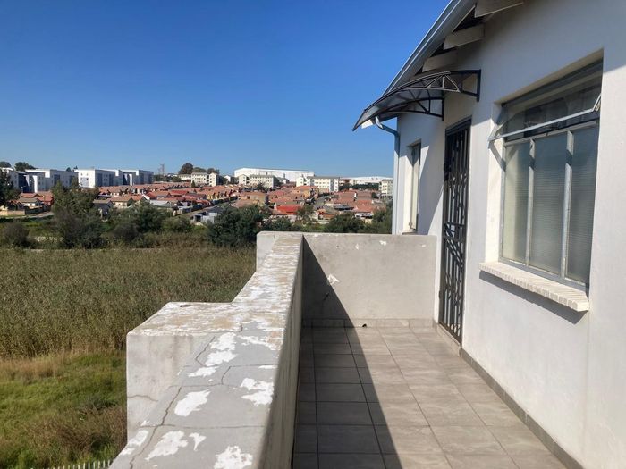 Property #2433361, Apartment For Sale in Fleurhof