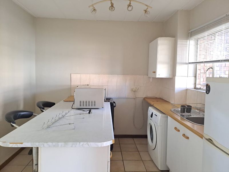 2 Bedroom to rent in Hatfield - Photo 7