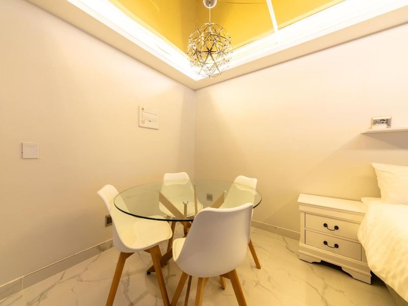1-Bedroom Furnished Apartment for Sale – Stellenbosch Central - Photo 2