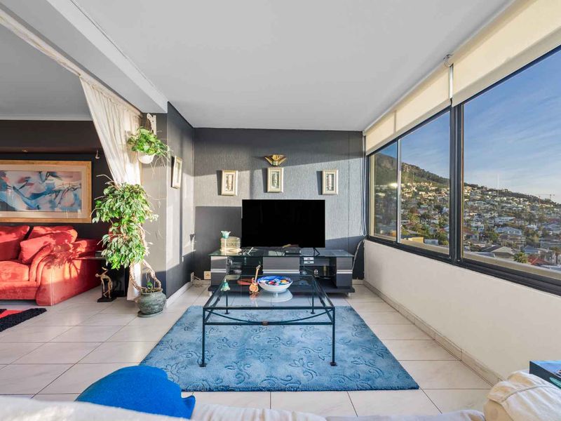 Renovator’s Dream with Panoramic Views in Prime Fresnaye - Photo 2
