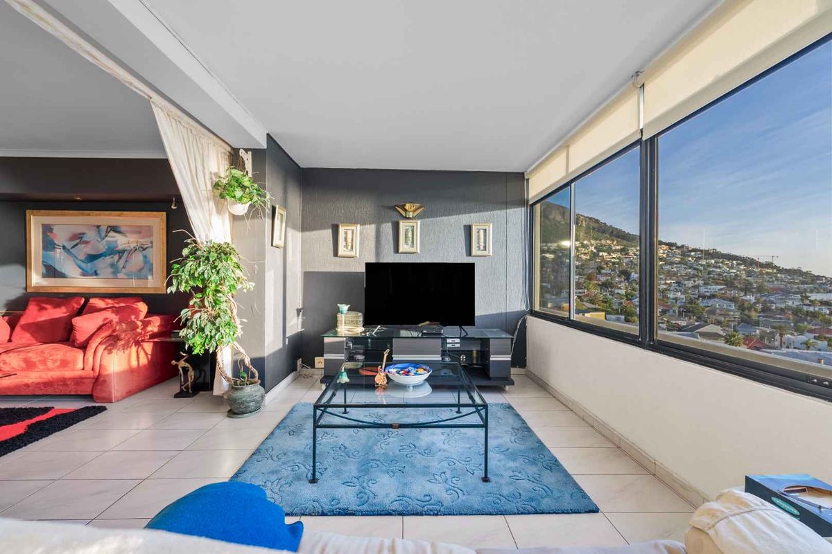 Renovator’s Dream with Panoramic Views in Prime Fresnaye - Photo 2