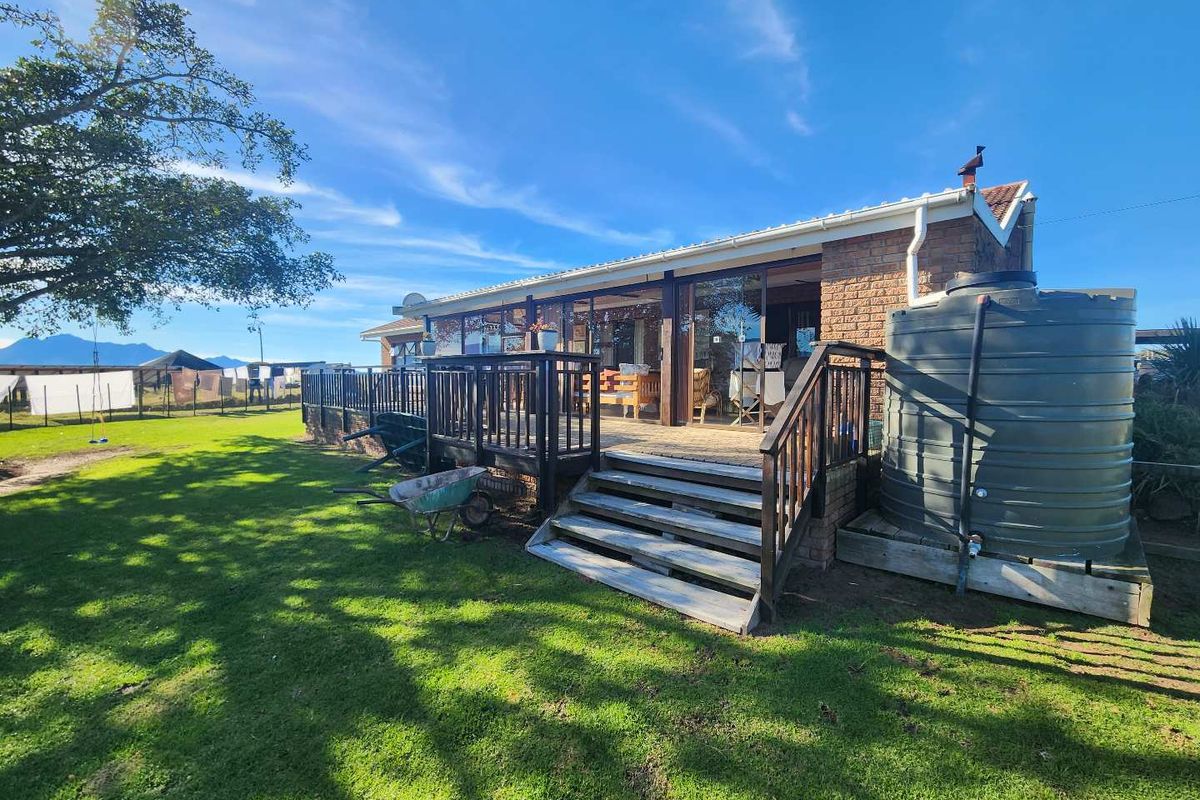 NEAT WELL MAINTAINED WELL LOCATED SMALLHOLDING - Photo 5