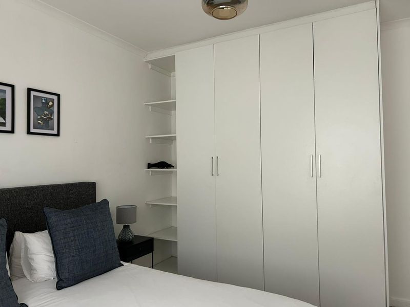 Modern 1-Bedroom Apartment To Rent – Three Anchor Bay - Photo 9