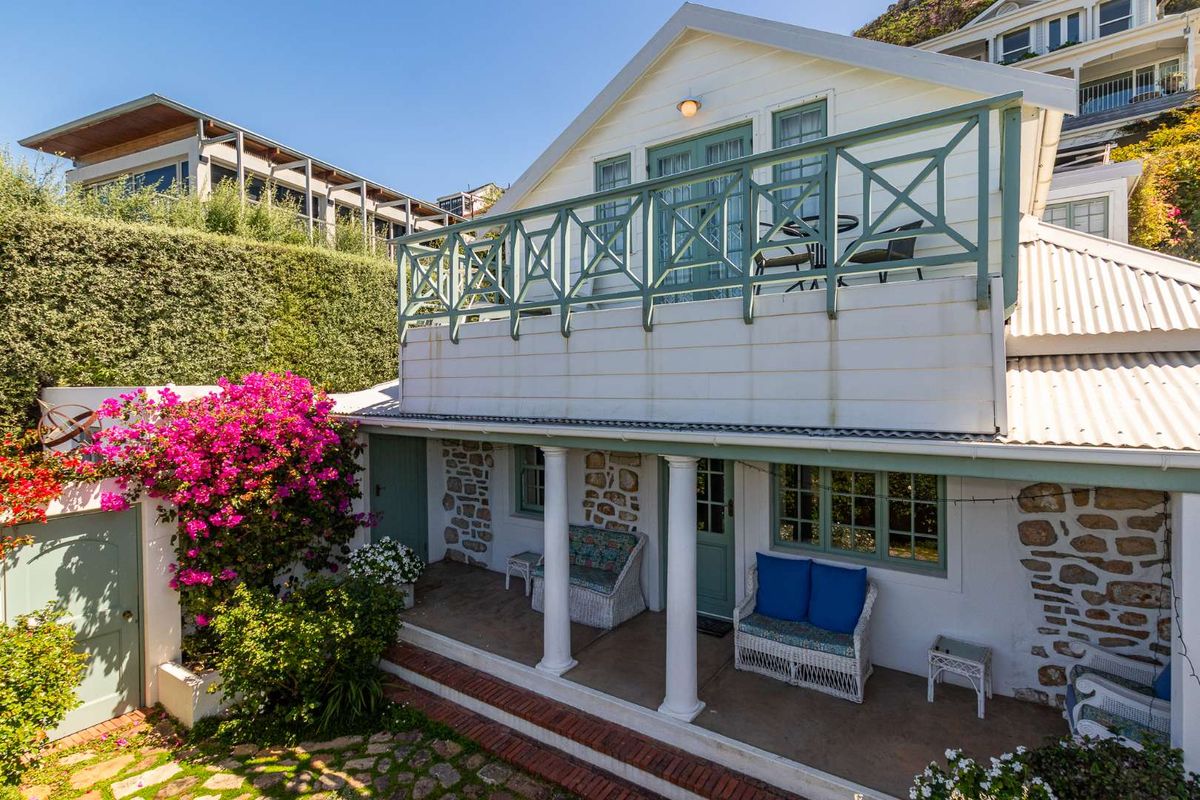 Classic Fully Furnished Home in Kalk Bay - Photo 3