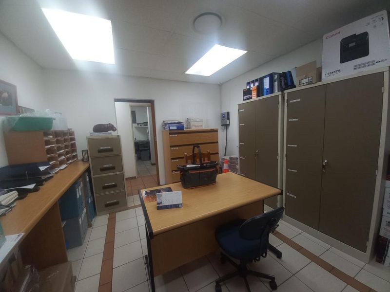 Compact Commercial Unit in Richards Bay Central Business District - Photo 5