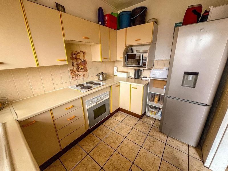 Experience Secure Modern Comfort in This Expansive Towerby Duplex - Photo 5