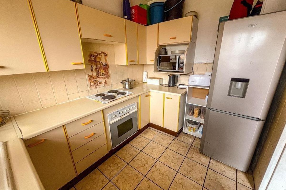 Experience Secure Modern Comfort in This Expansive Towerby Duplex - Photo 5