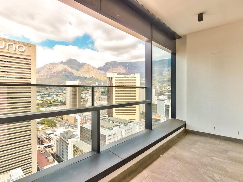 Luxury Living in the Heart of Cape Town –  Penthouse at The Rubik - Photo 10