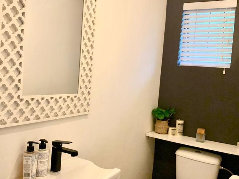 Seize This Gem: Stylish 2 Bedroom Duplex in Prime Quellerina! - Photo 7