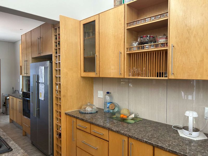 Modern 3-Bedroom Home in Peaceful Omeya Golf Estate - Photo 9