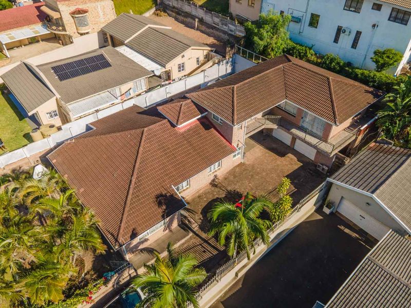 Spacious, Sea Views and Income Generating Family Home - Photo 5