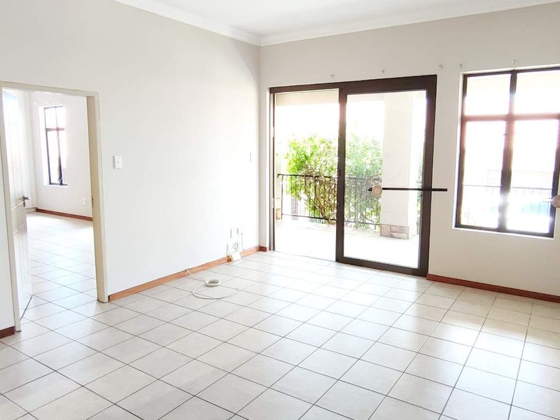 STYLE AND SERENITY! - Photo 9