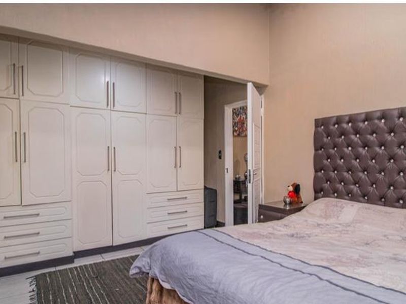 3 Bedroom home and smart investment - Photo 7