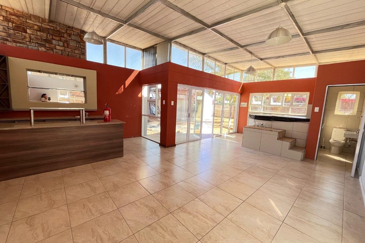 Stunning house for sale in old Academia - Photo 4