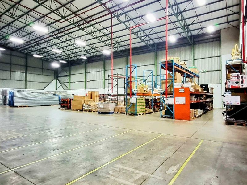 Warehouse To Let in New Germany | 3,301.50m2 | Approx. 12m-13m Internal Height | R95/m2 - Photo 4