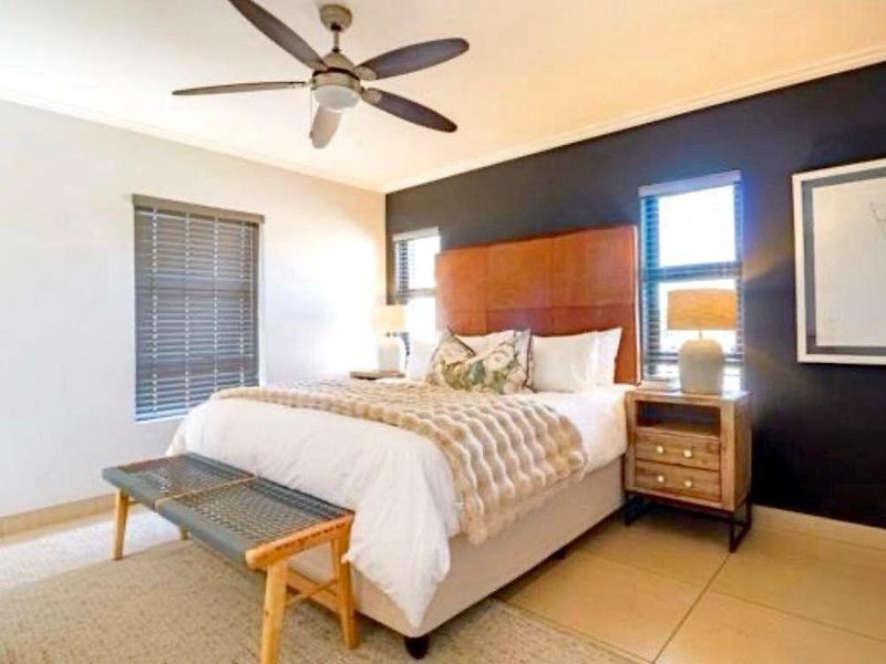 Magnificent furnished 3 Bedroom House with beautiful servants' quarters to Rent in the sought after Six Fountains Estate. For the Executive or an Embassy. - Photo 10