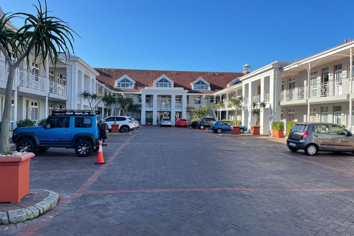 Century City offices in secure complex - Photo 2