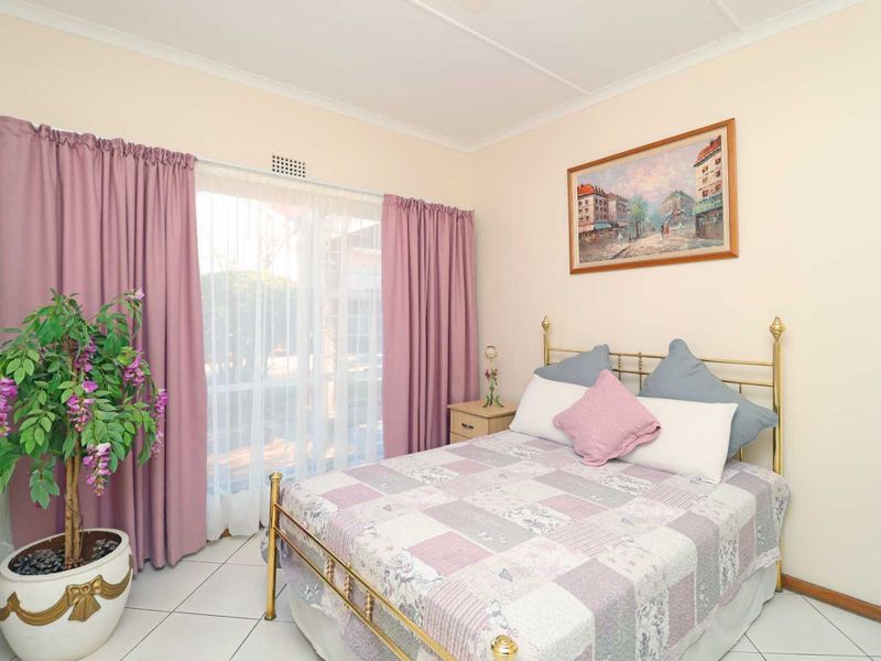 Beautiful well maintained family home - Photo 2