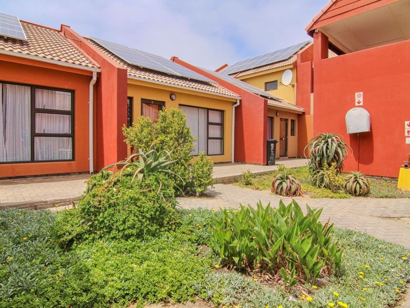 Tamariskia, Swakopmund:  Apartments for sale in Dante Square - Photo 3