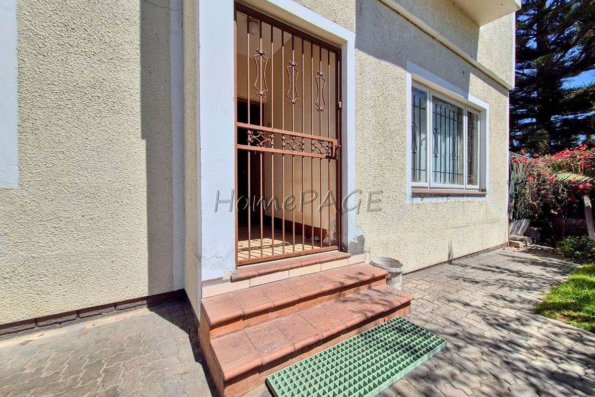 Lagoon, Walvis Bay:  Large Double Storey Home is for Sale - Photo 3