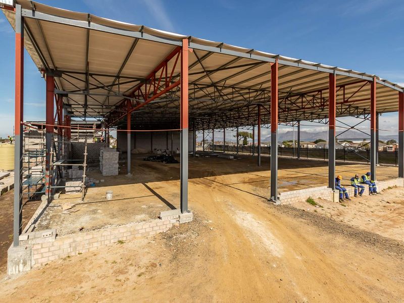 Prime Retail Space to Let - Photo 7