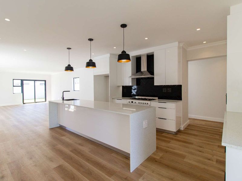 Brand New Double-Storey Home in Sought-After Sandown  No Transfer Duty - Photo 7