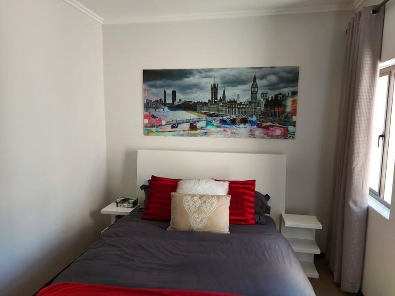 1 BEDROOM LOFT APARTMENT FOR SALE IN LONE HILL - Photo 4