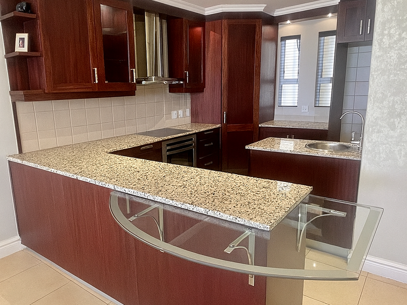 Hendra - Spacious 4-Bedroom Ground Floor Apartment with Sea Views – Ilala Ridge Estate - Photo 9