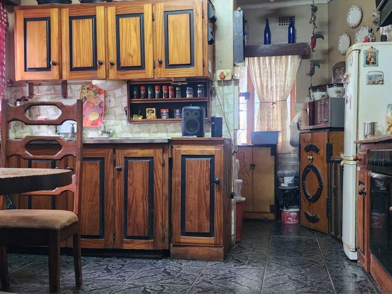 Fixer-Upper with Endless Potential - Photo 2