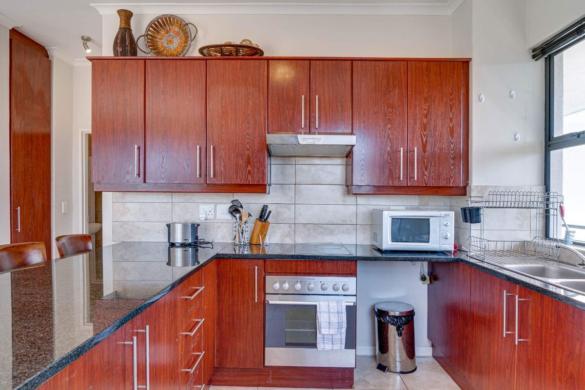 Penthouse Vibes - Photo 4