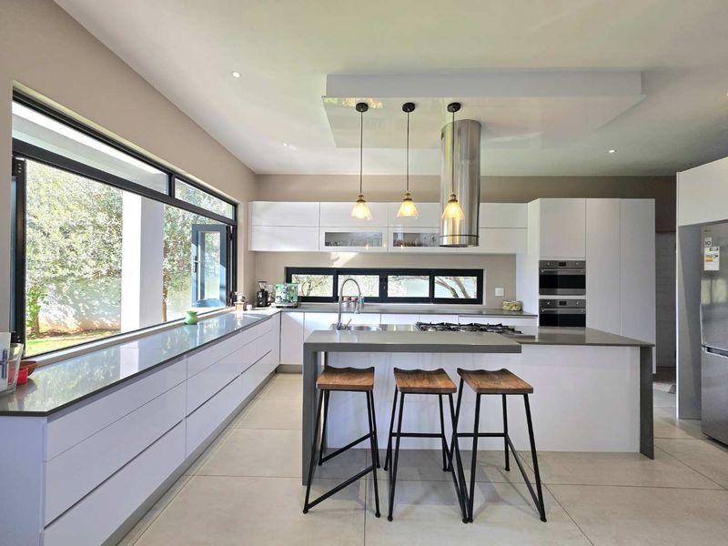 4 Bedroom House plus study and more to Rent in Steyn City - Photo 5