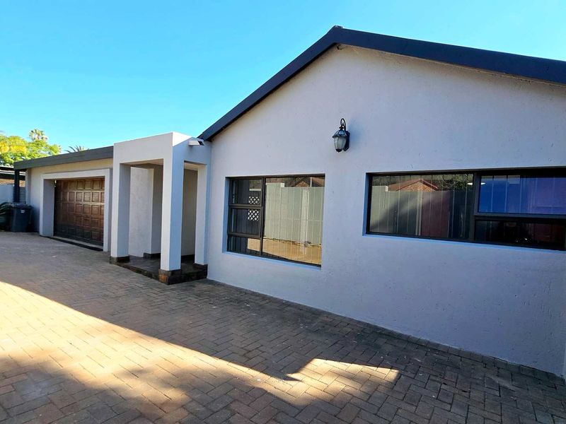 Newly Renovated Family Home with Flatlet Potential & Exceptional Entertainment Space - Photo 1
