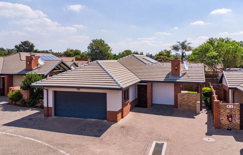 Equestria Elegance: Spacious 3-Bedroom Townhouse Available