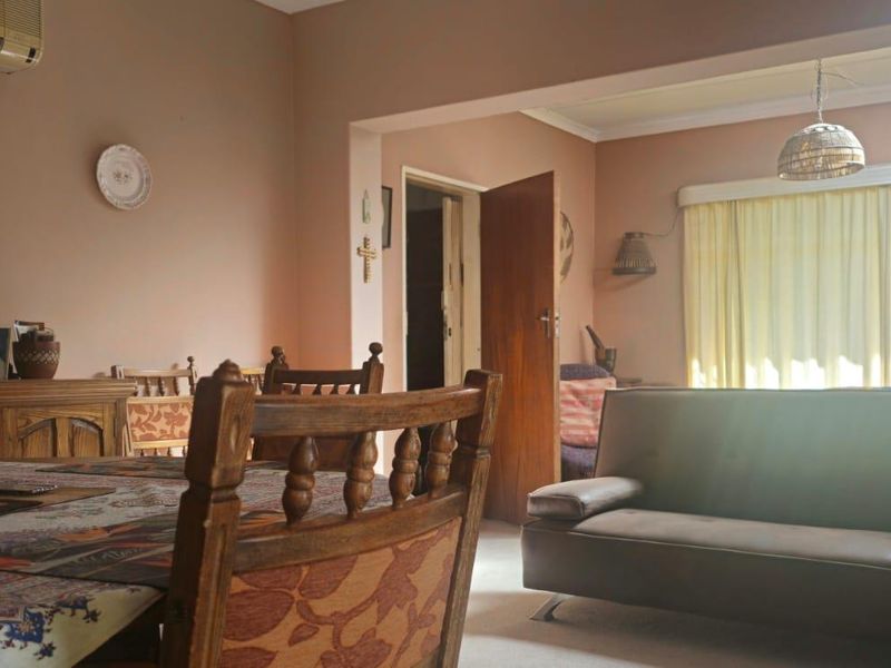 Exquisite Four-Bedroom Home Nestled in Nature – Your Private Oasis Awaits - Photo 6