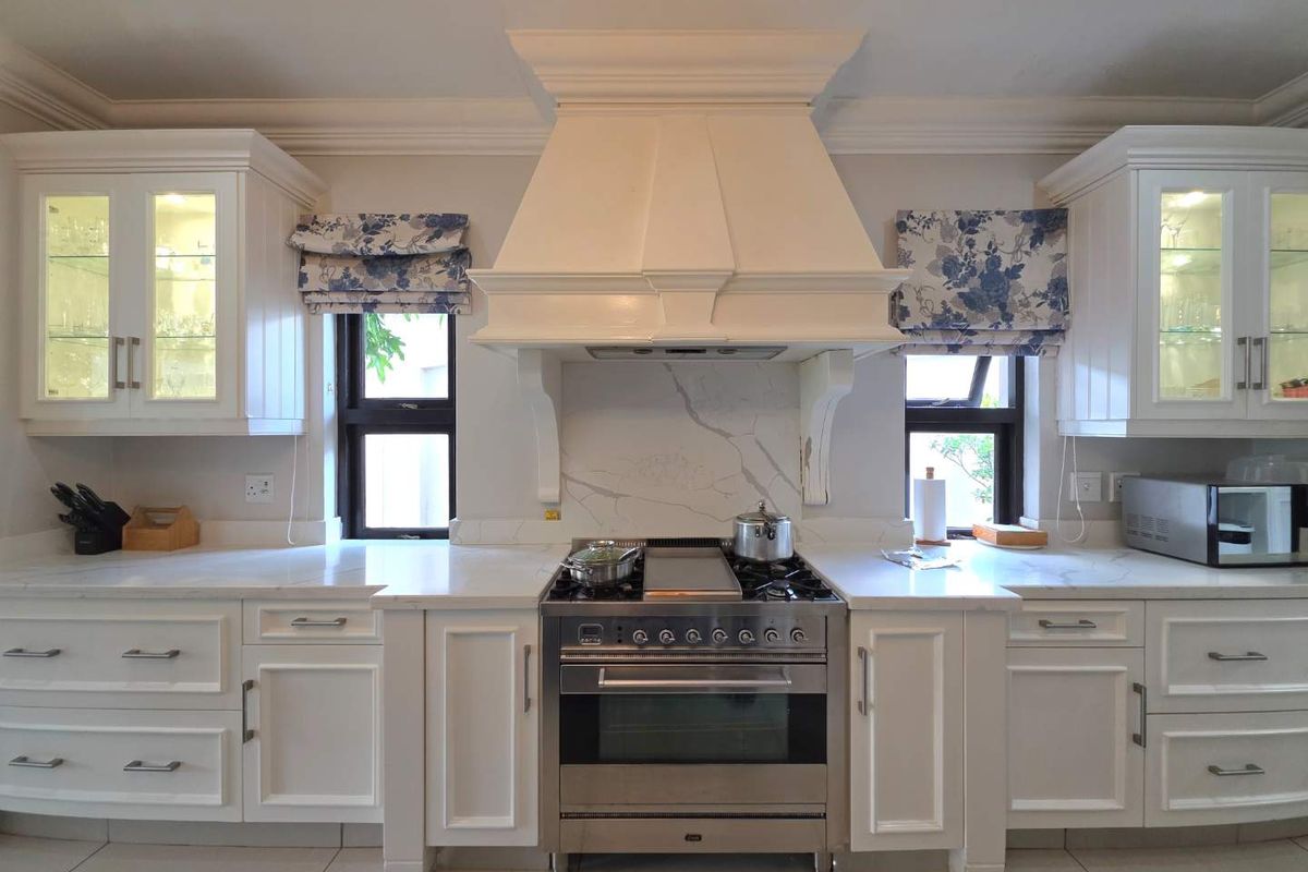 Luxury 5-Bedroom Home to Rent in Dainfern Golf Estate - Photo 4