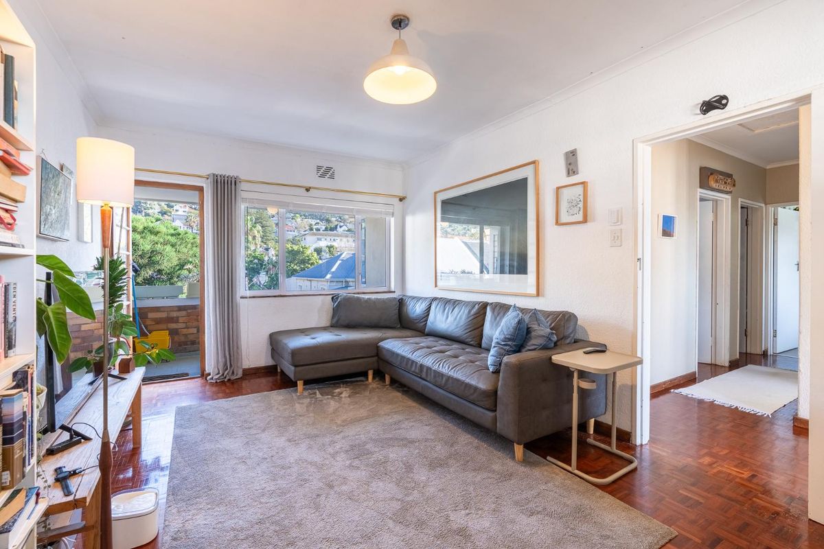 Fall in Love with Tamboerskloof – Cozy, Stylish & Perfectly Positioned - Photo 4