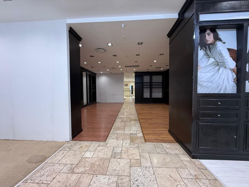Prime Retail Space Available in Melrose Arch - 208m2 - Photo 2