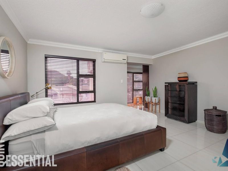 TOWNHOUSE TO LET - KLEIN WINDHOEK - Photo 3