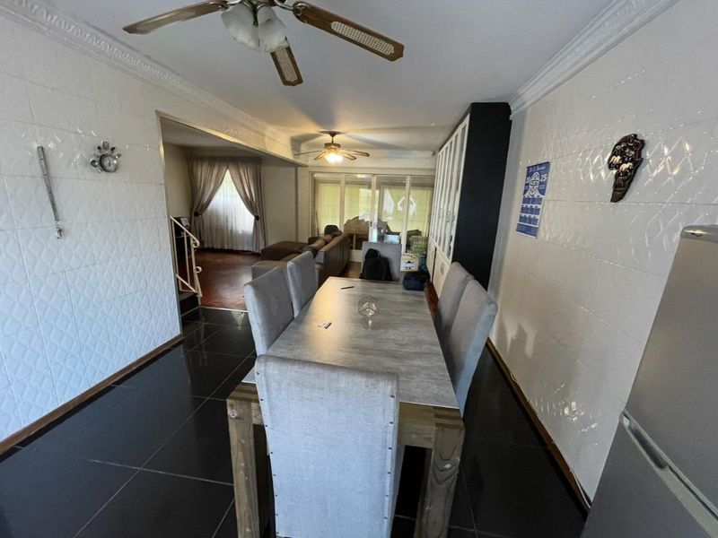 Charming 3-Bedroom Apartment in a Secure Complex - Photo 6