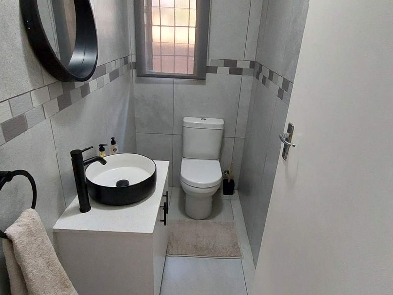 Modern Duplex with Patio & Pet Friendly Private Garden - Photo 6