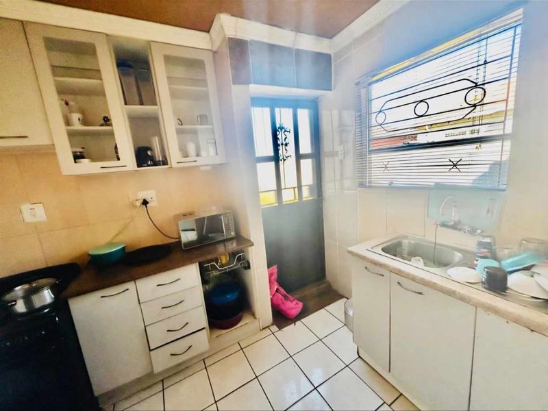 3 Bedroom House For Sale in Vanderbijlpark Ce3 - Photo 5