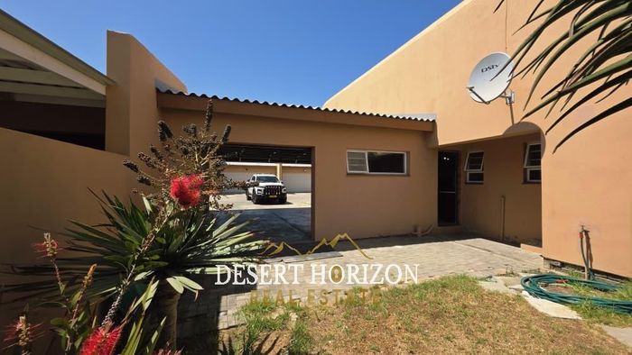 Property #2434411, Apartment For Sale in Ocean View