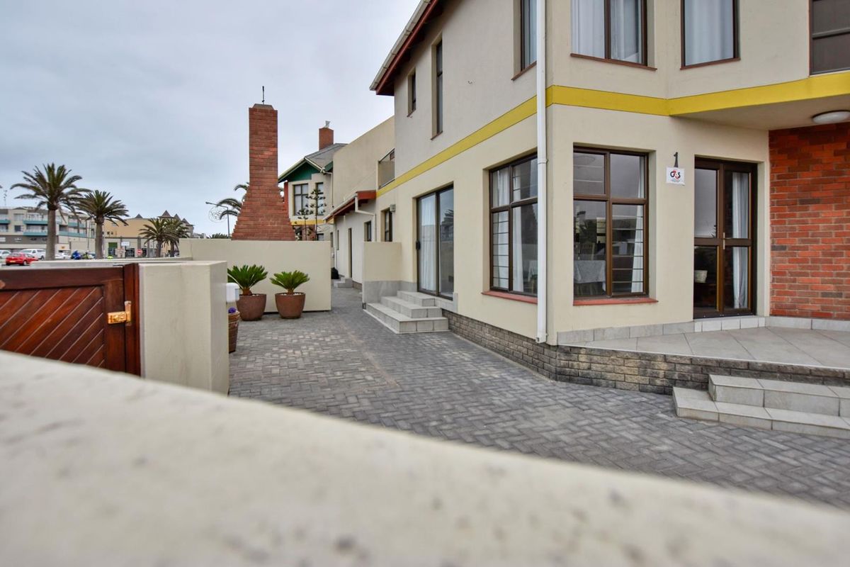 Kramersdorf, Swakopmund:  Centrally Located 4 Bedr Townhouse is for Sale - Photo 4