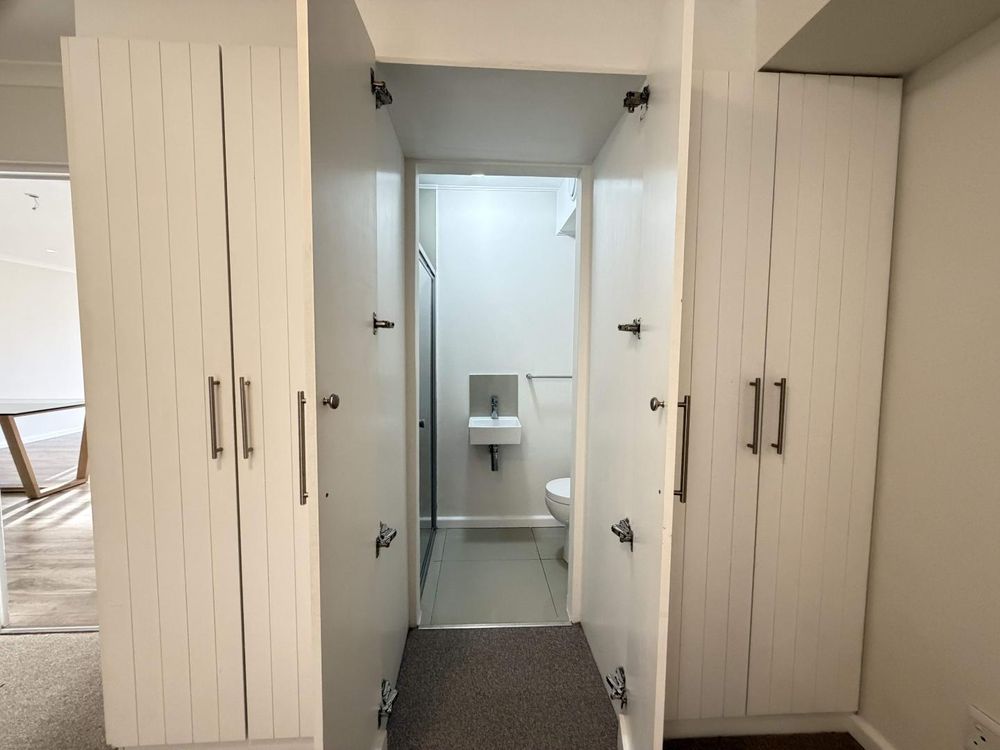 Bedroom 2 ensuite