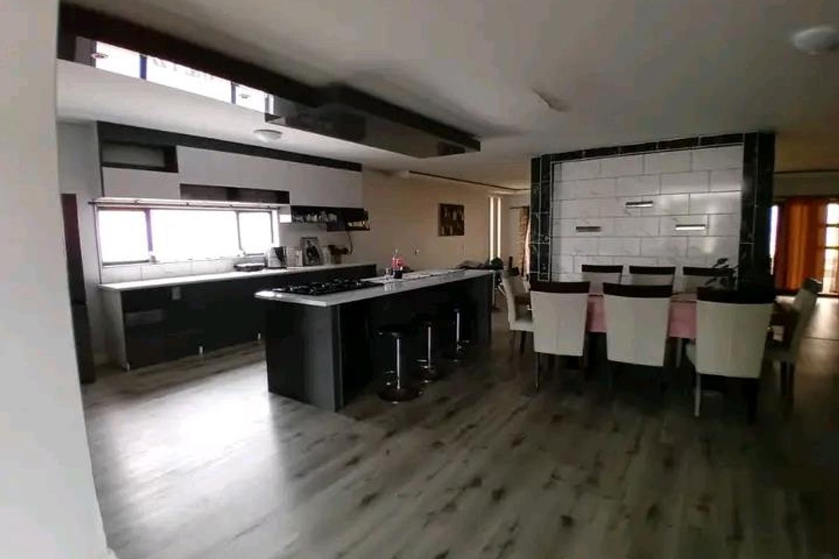 Spacious 3 Bedroom House for sale in Kuisebmond, Wakuna Suburb - Photo 4