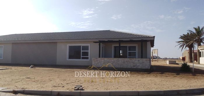Property #2485649, Retirement Village For Sale in Henties Bay Central